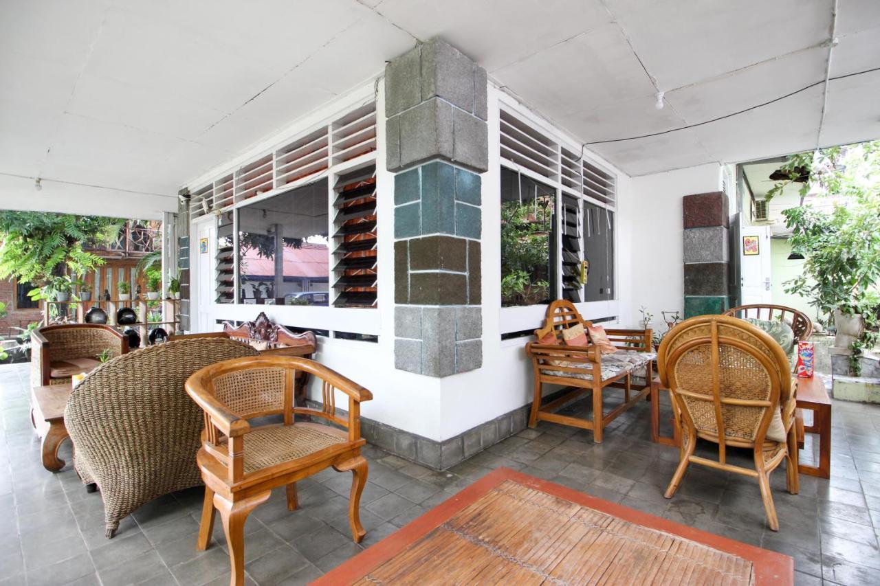 Reddoorz Near Rumah Sakit Wirosaban Salakan Extérieur photo